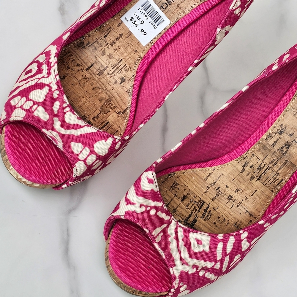 Christian Siriano Pink and Cream Peep Toe Cork Heels Size 9 - Picture 6 of 7